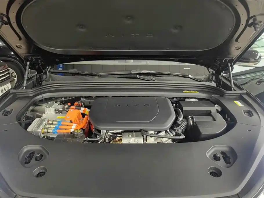 AITO Wenjie AITO M9 2025 Range Extender Max 52kWh 5-Seater фото 10