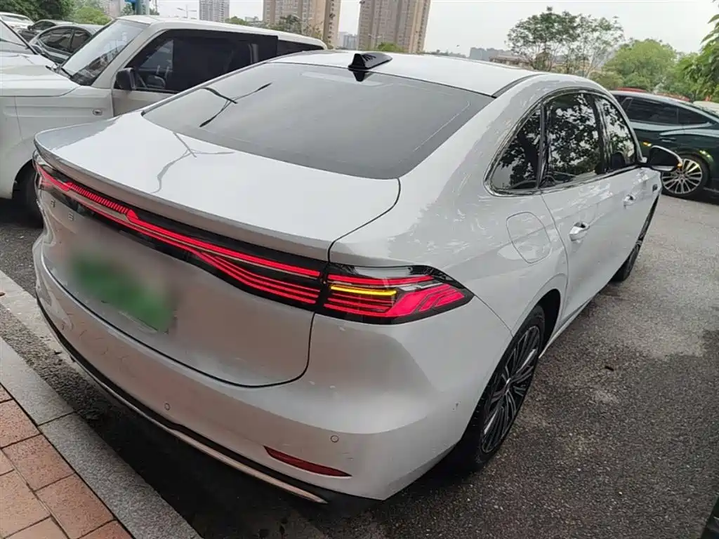 Geely Galaxy Galaxy A7 2025 EM-i фото 7