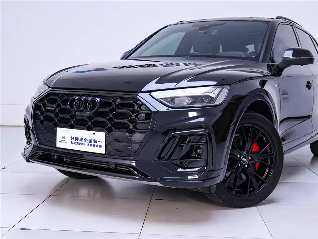 Audi Q5L 2024 Model 40 TFSI Luxury Dynamic фото 3
