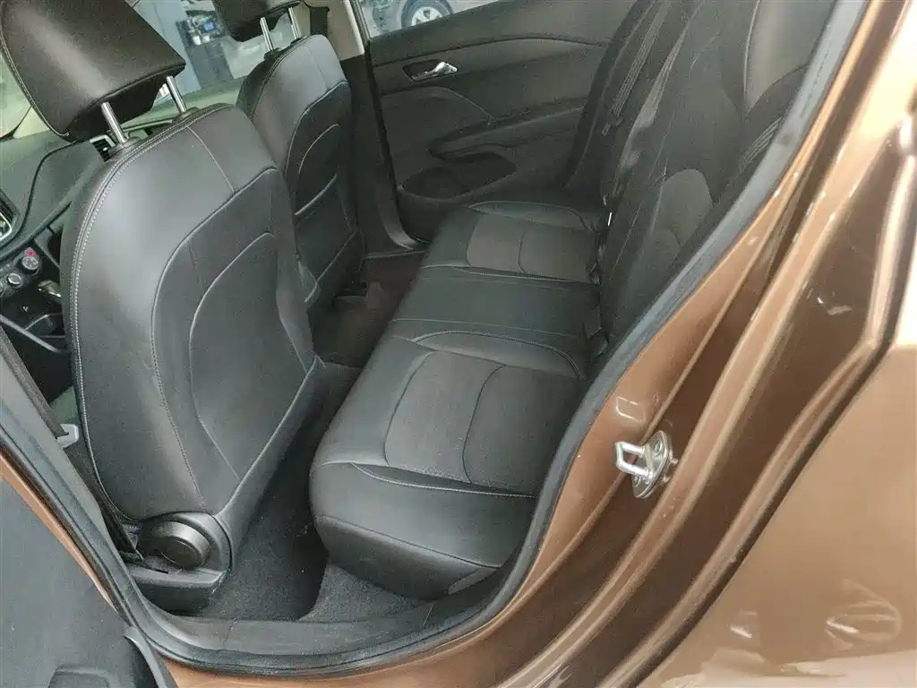 Chevrolet Cavalier 2018 320 Auto Joy Edition фото 13