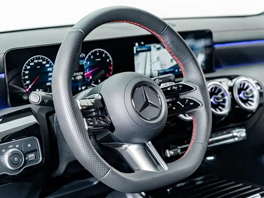 Mercedes-Benz A-Class 2025 A 200 L Fashion Edition фото 10