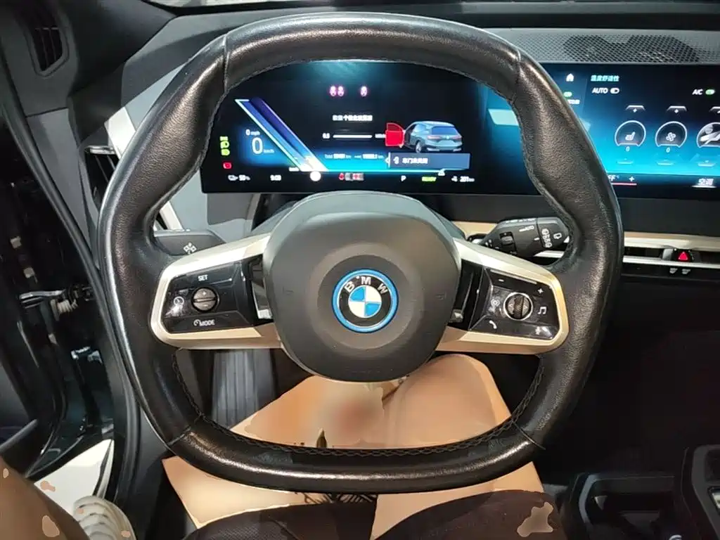 BMW iX 2022 xDrive40 фото 11