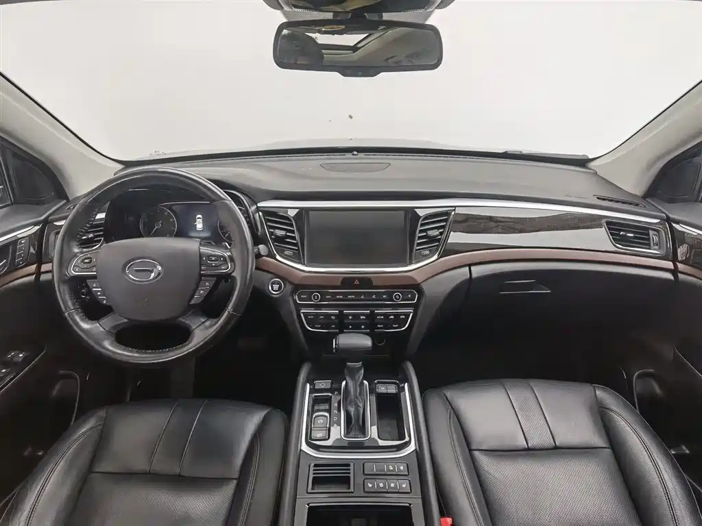 GAC Trumpchi Trumpchi GS8 2017 320T 2WD Luxury Smart Connect (7-seater) фото 5