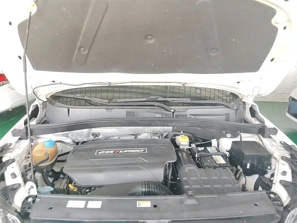 GAC Trumpchi Trumpchi GS4 2018 235T Automatic 2WD Luxury Smart Connect Million Commemorative Edition фото 20