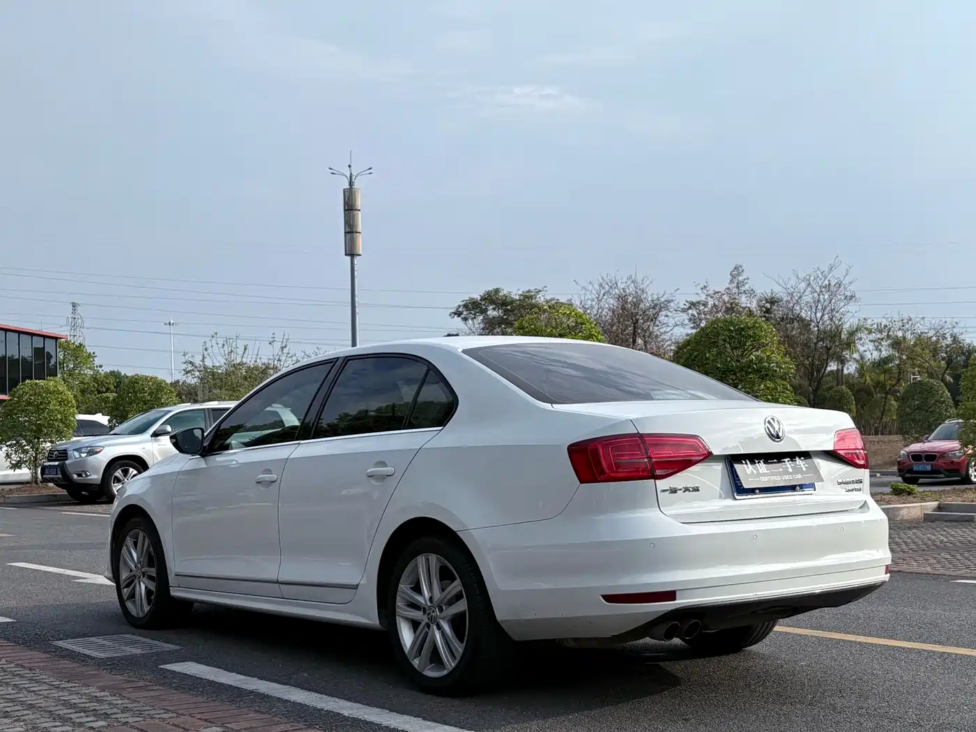 Volkswagen Sagitar 2018 280TSI DSG Spark Edition фото 6