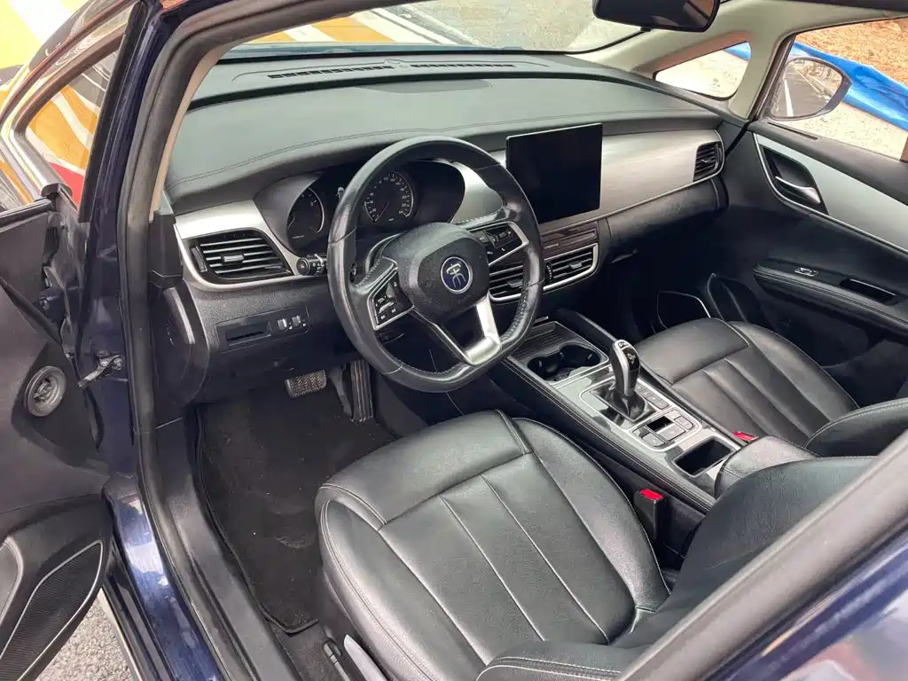 BYD Song MAX 2020 2021 Upgrade 1.5T Automatic Luxury Edition 6-Seater