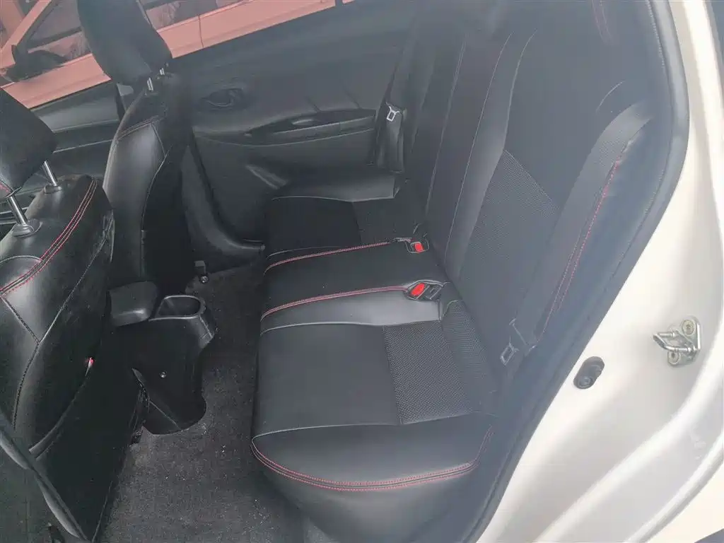 Toyota YARiS L Zhi Xuan 2021 1.5L CVT Leading Edition фото 17