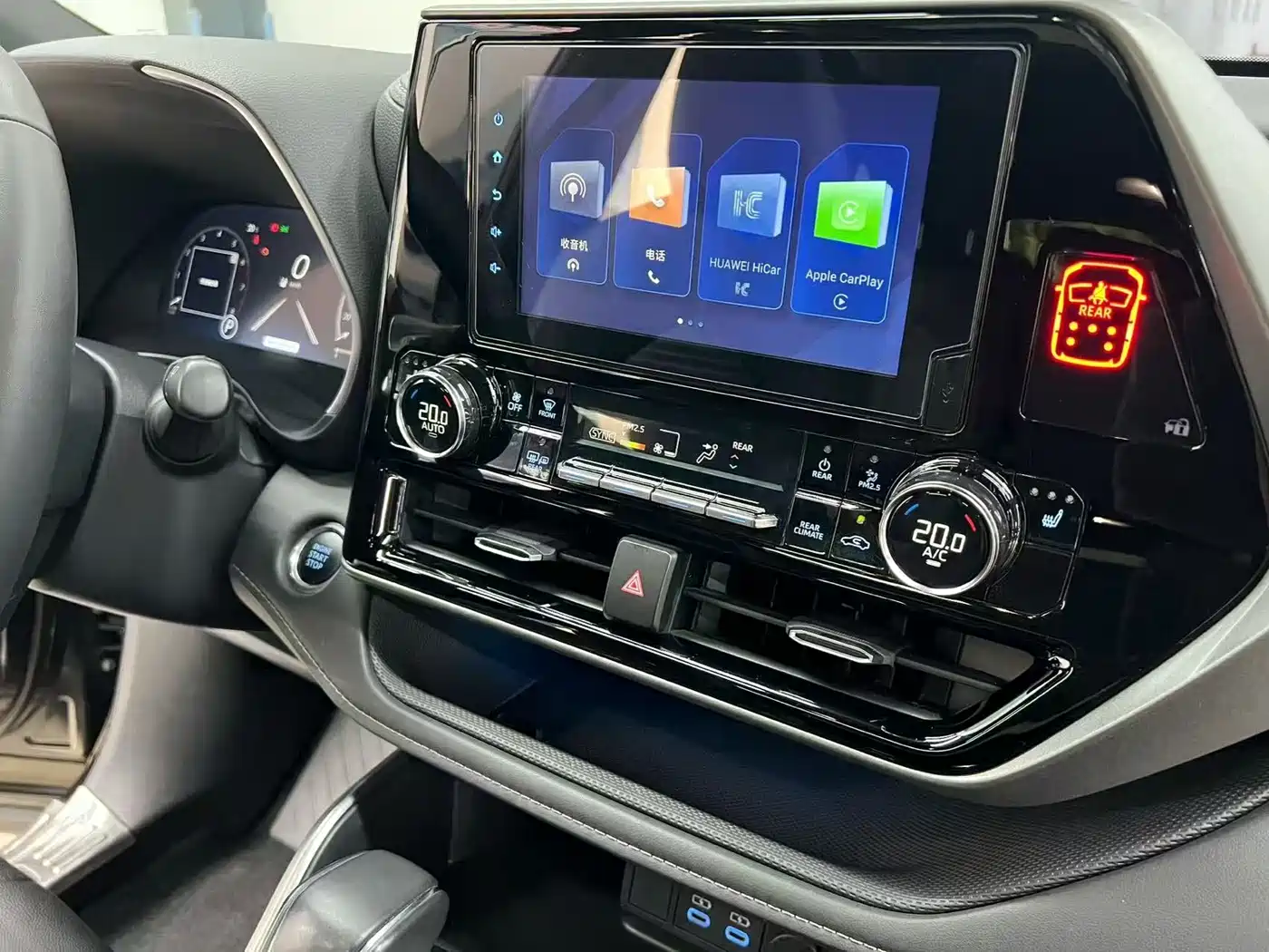 Toyota Crown Kluger 2022 2.0T 4WD Dynamic Edition фото 9