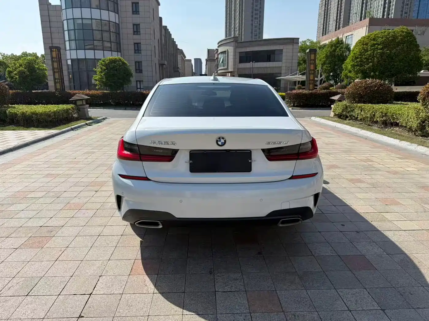 BMW 3 Series 2021 325Li M Sport Package фото 8
