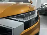 Фото 16 - Audi Q8