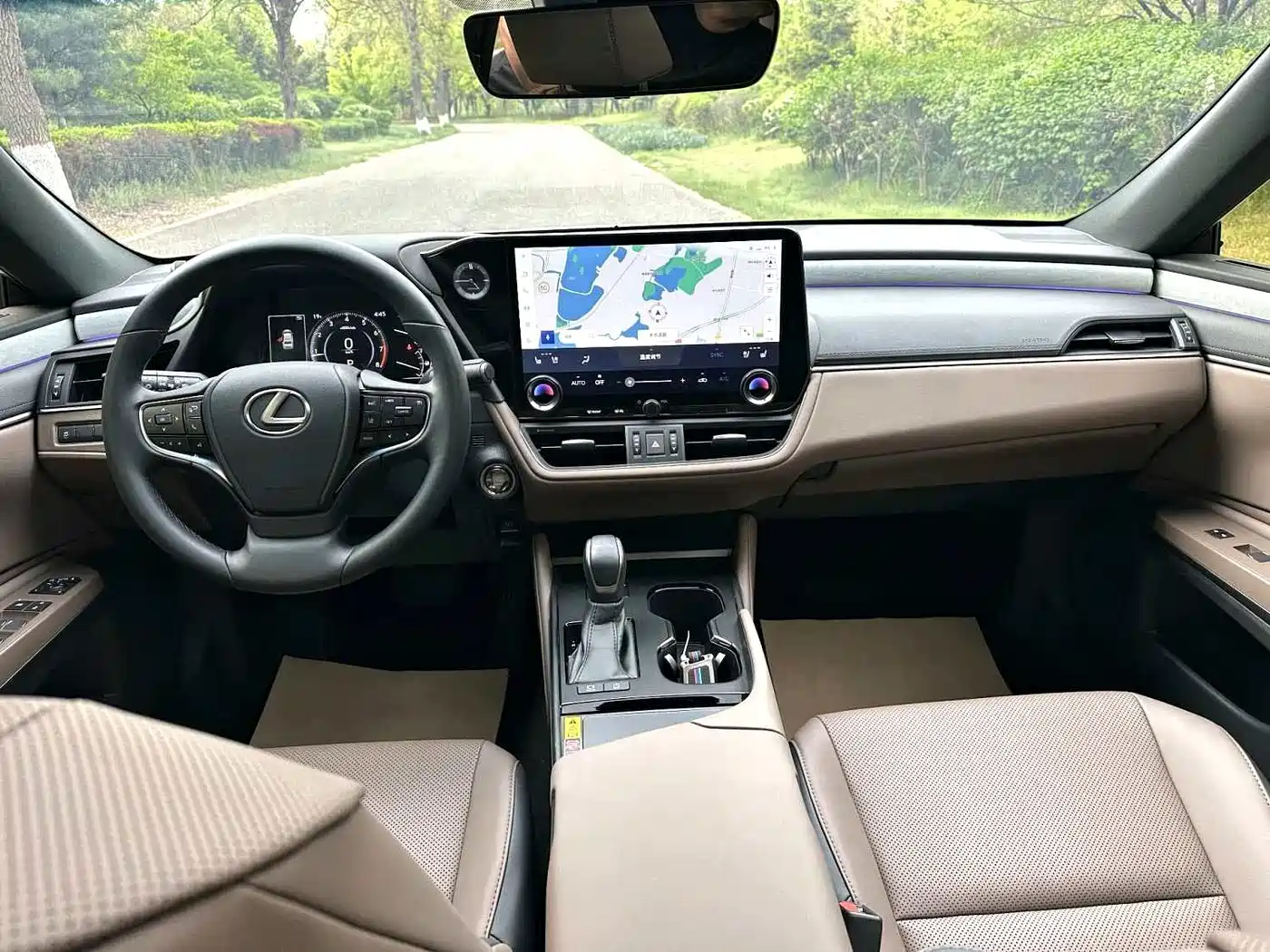 Lexus ES 2025 200 Ultimate Edition фото 8