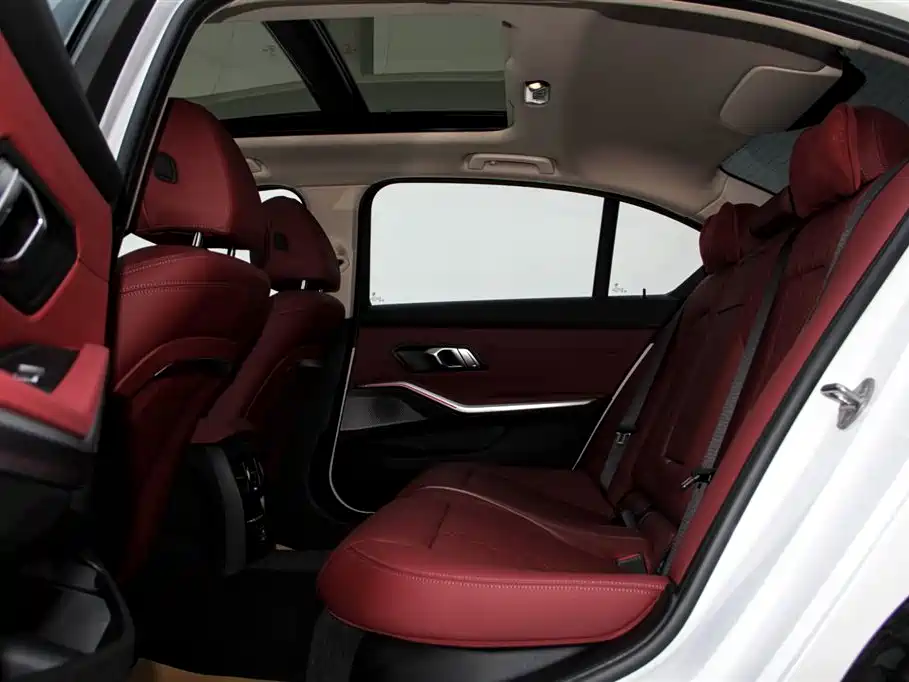 BMW 3 Series 2025 325Li M Sport Package фото 20