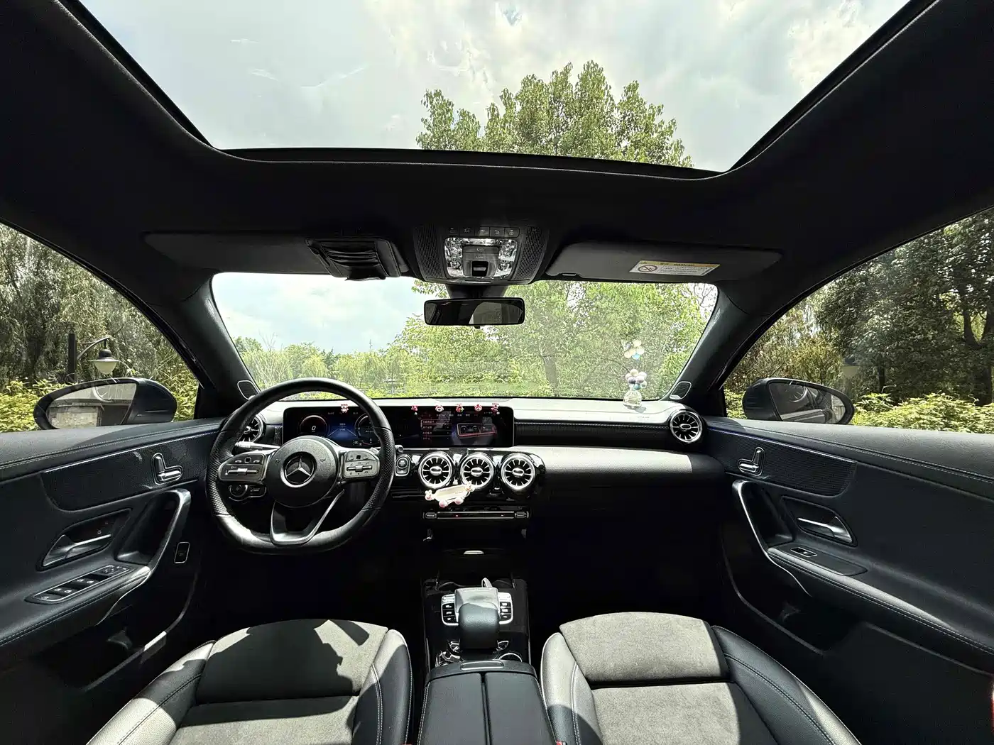 Mercedes-Benz A-Class 2019 A 200 L Sport Sedan фото 9