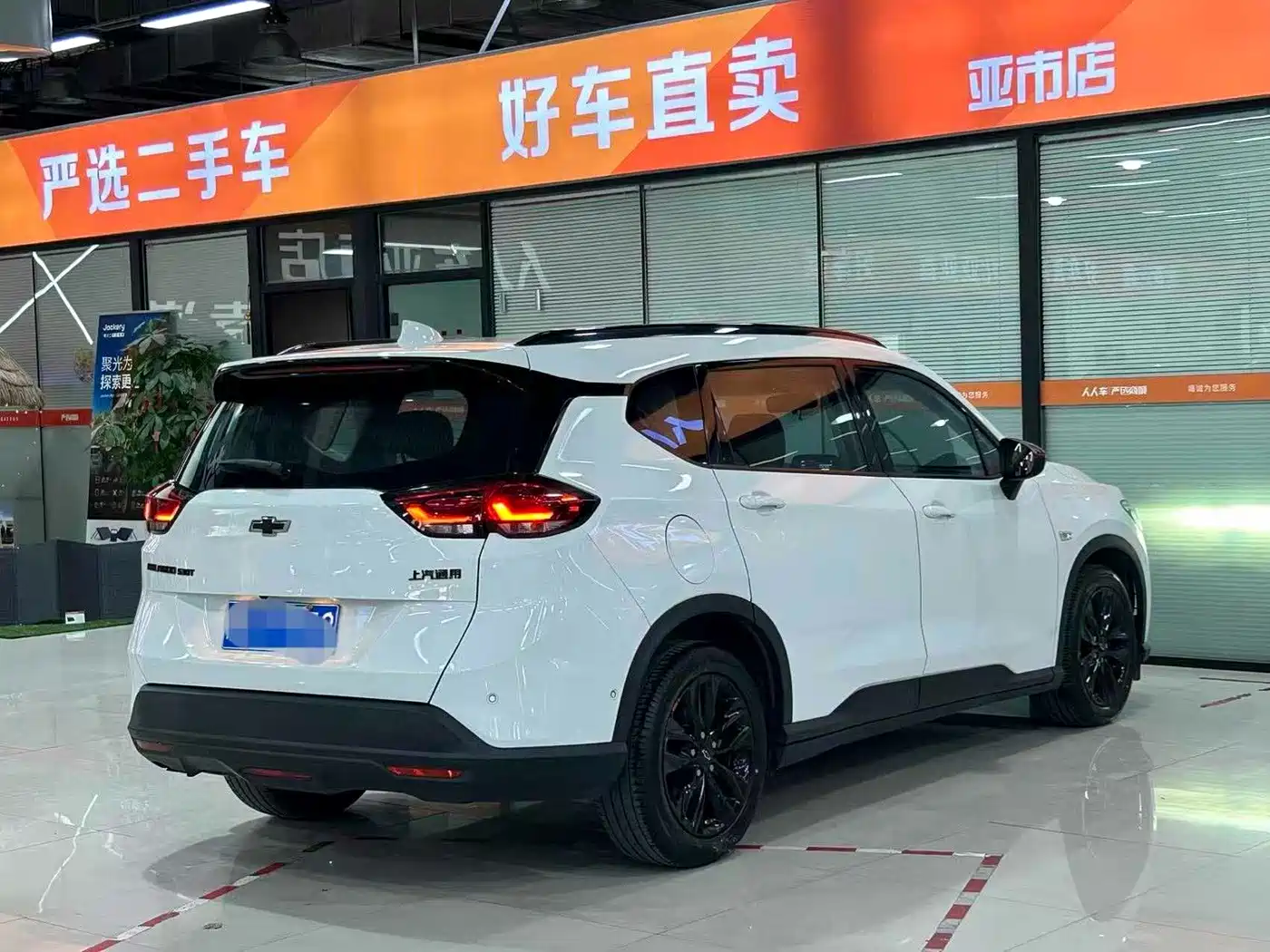 Chevrolet Volando 2020 Mild Hybrid Redline 530T Automatic Prestige Edition (5+2 seater) фото 4