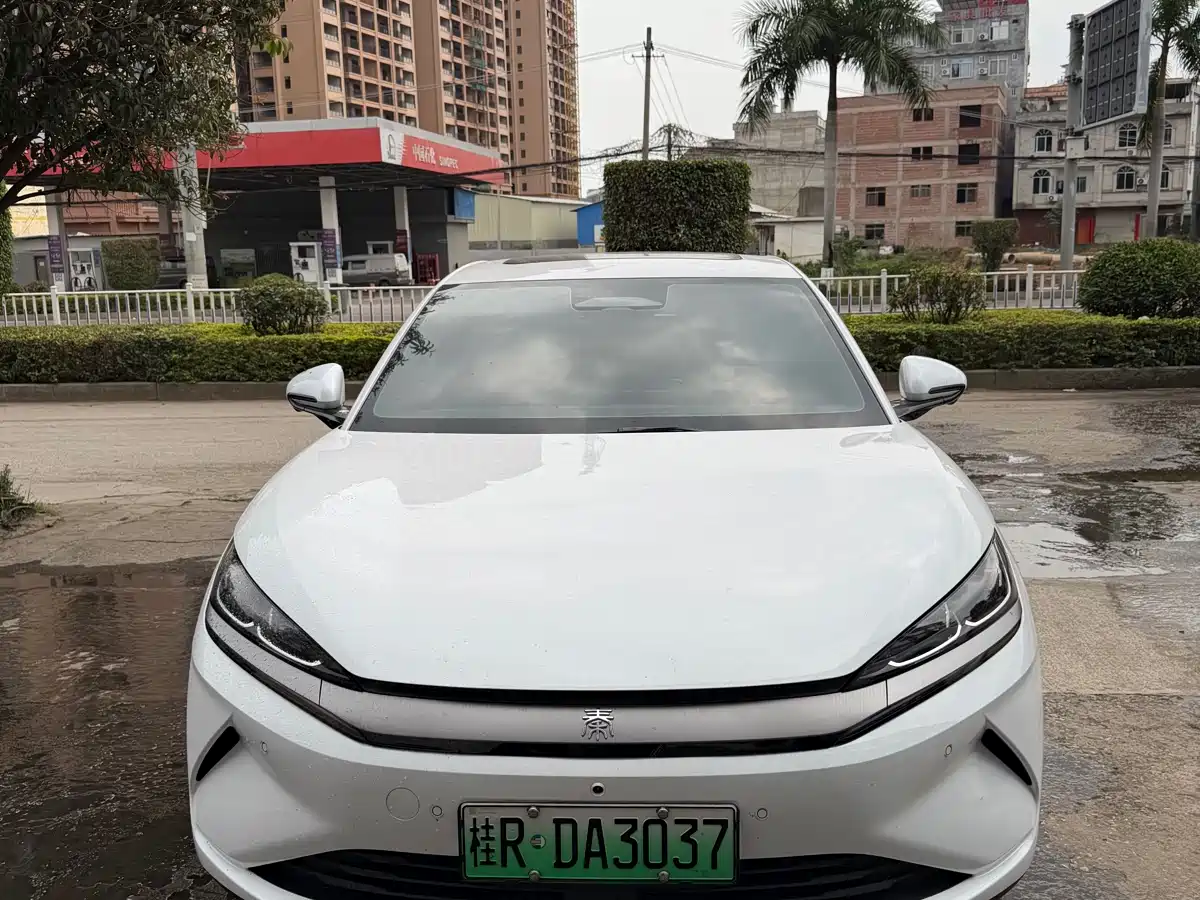 BYD QIN L