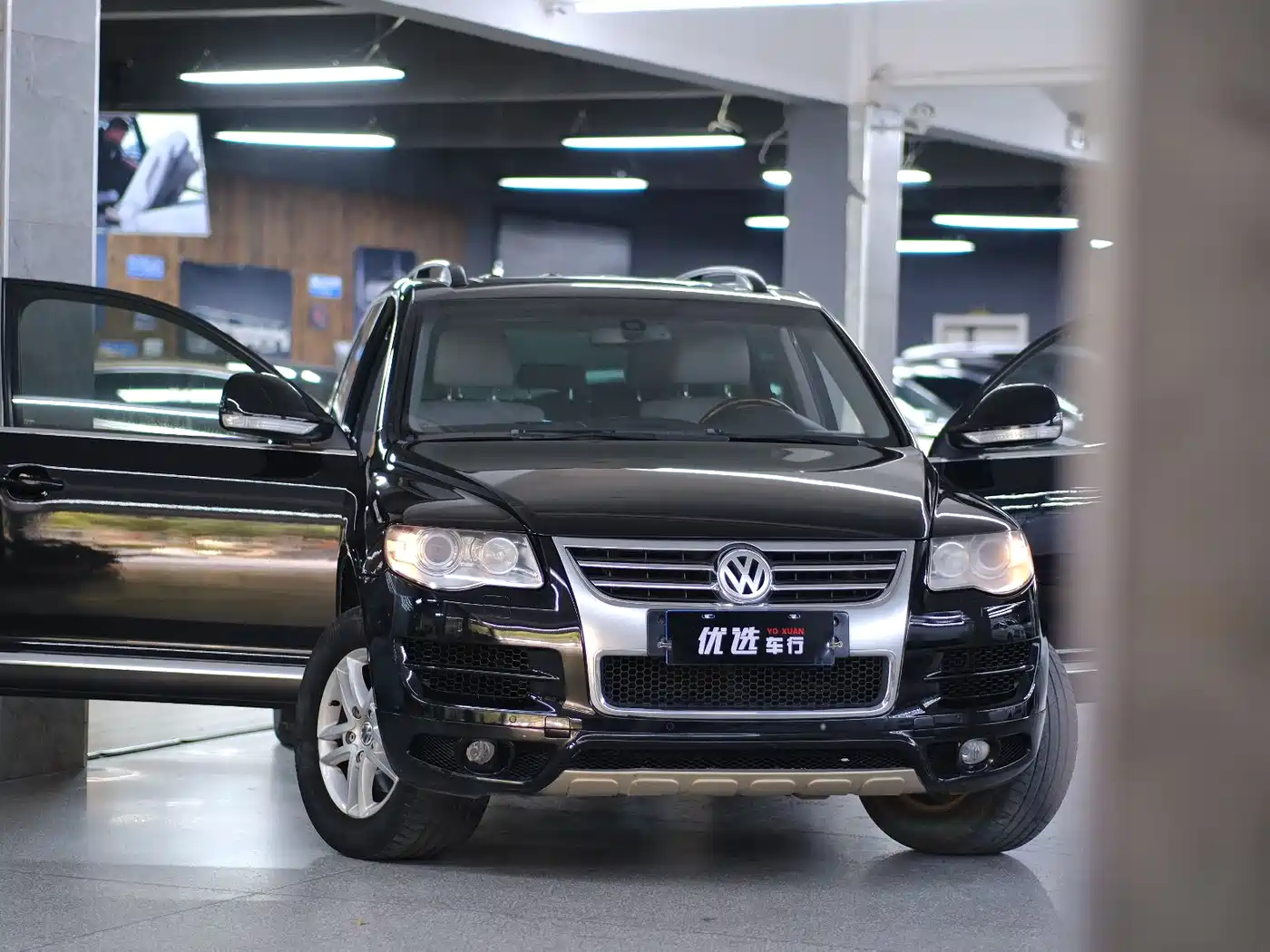 Volkswagen Touareg 2007 3.6L Luxury фото 9