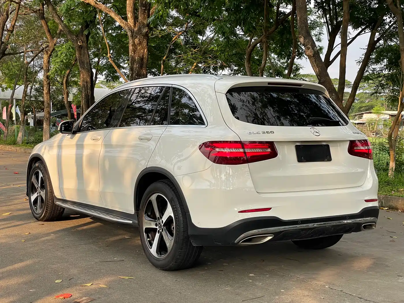 Mercedes-Benz GLC 2018 GLC 260 4MATIC Luxury фото 18