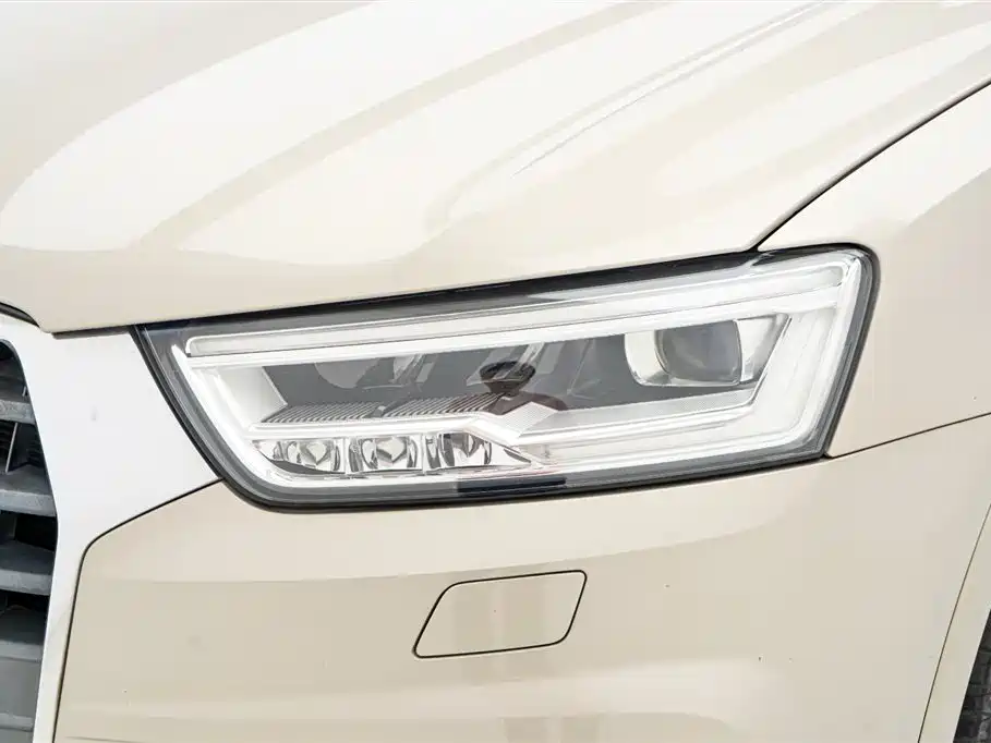 Audi Q3 2018 30th Anniversary Edition 35 TFSI Fashion фото 10