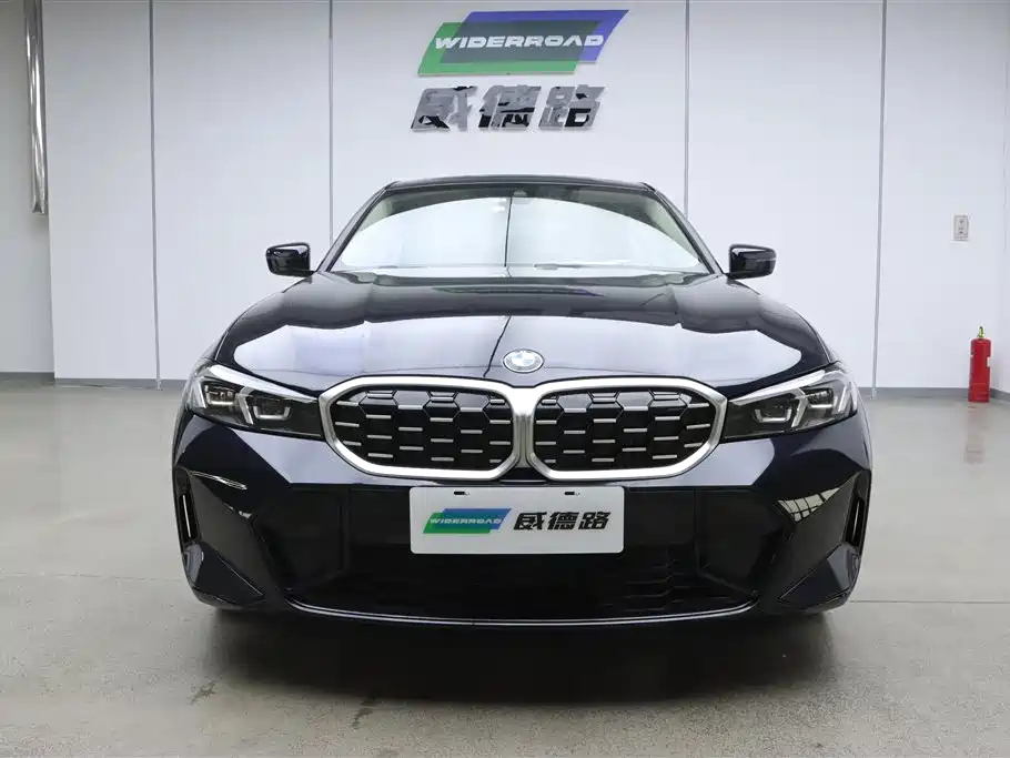 BMW 3 Series 2024 325Li M Sport Package фото 2