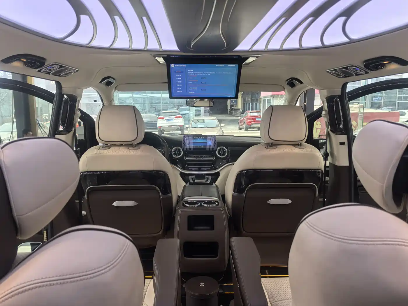 Mercedes-Benz Vito 2021 2.0T Business Edition 7-seater фото 11