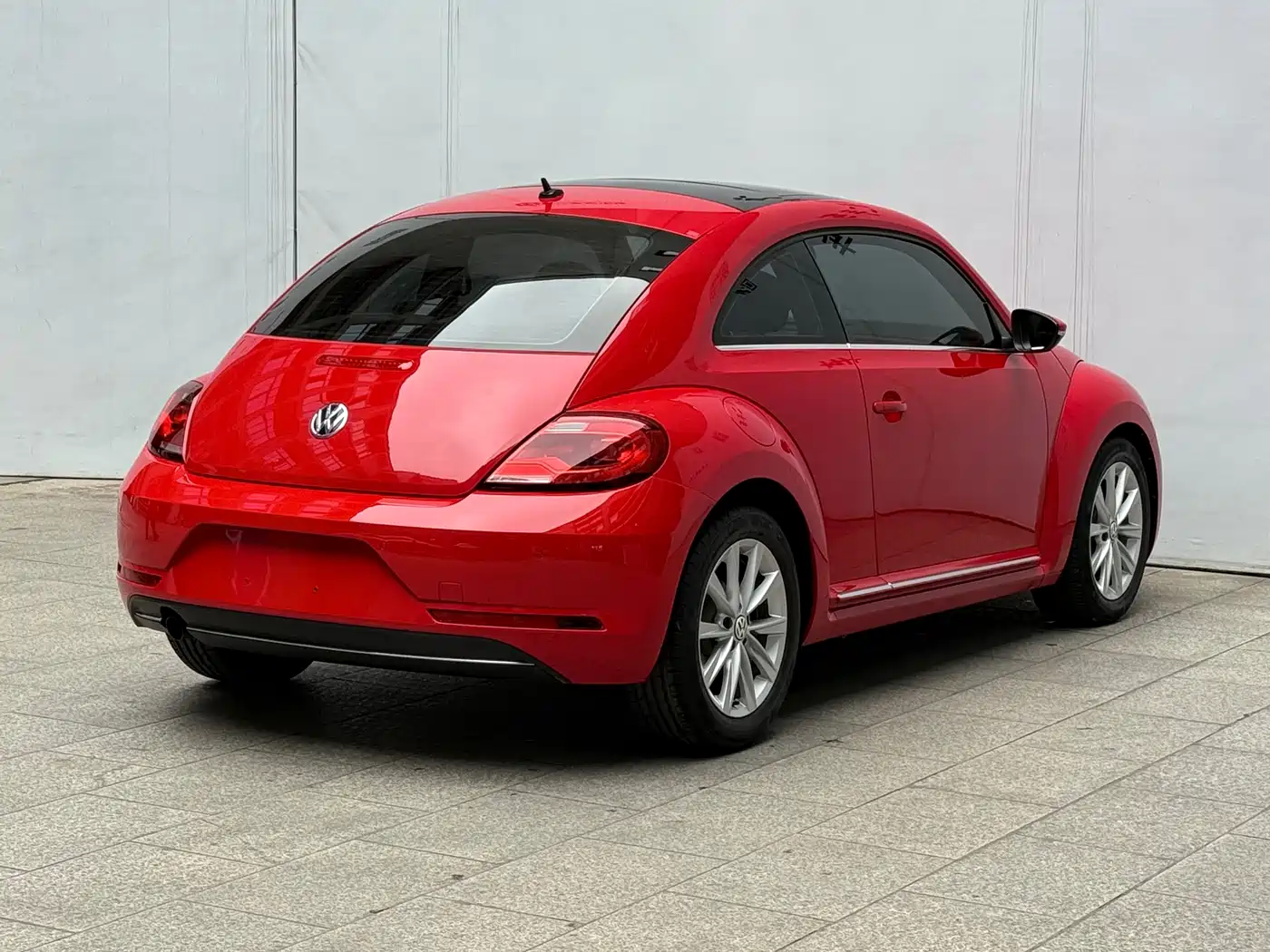 Volkswagen Beetle 2017 180TSI Style фото 5