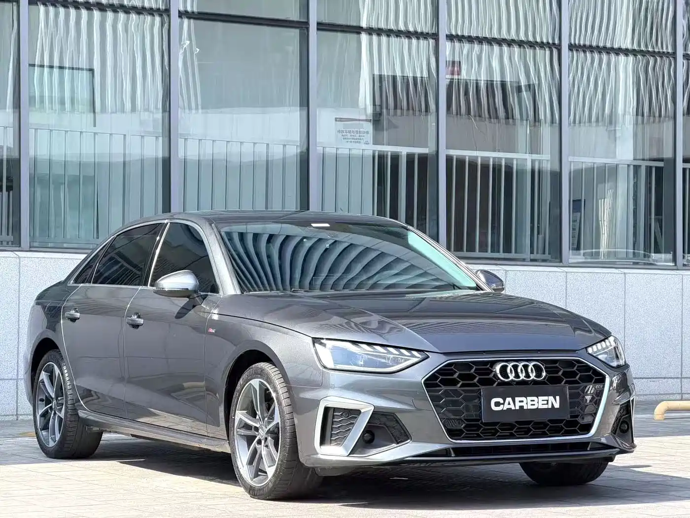 Фото 3 - Audi A4L
