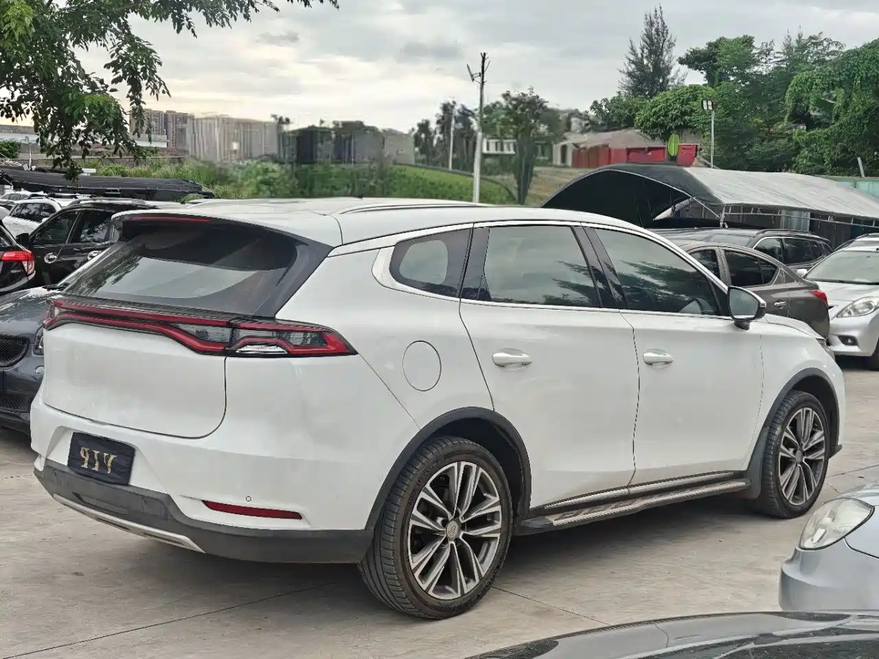 BYD Tang 2019 2018 2.0T Automatic Smart Connection Honor Edition 7-Seater China V