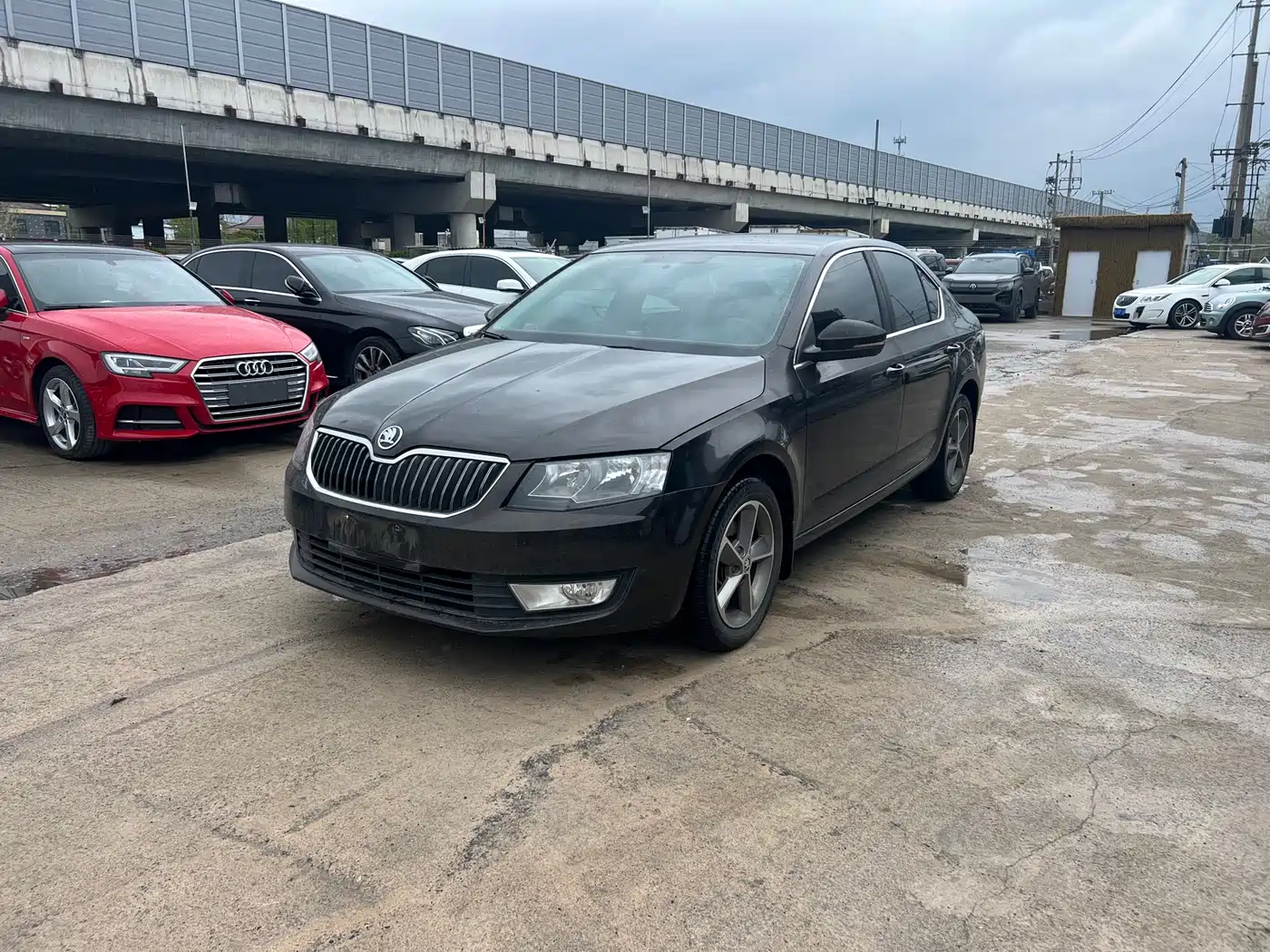 Škoda Octavia 2016 1.6L Automatic Pioneer Edition