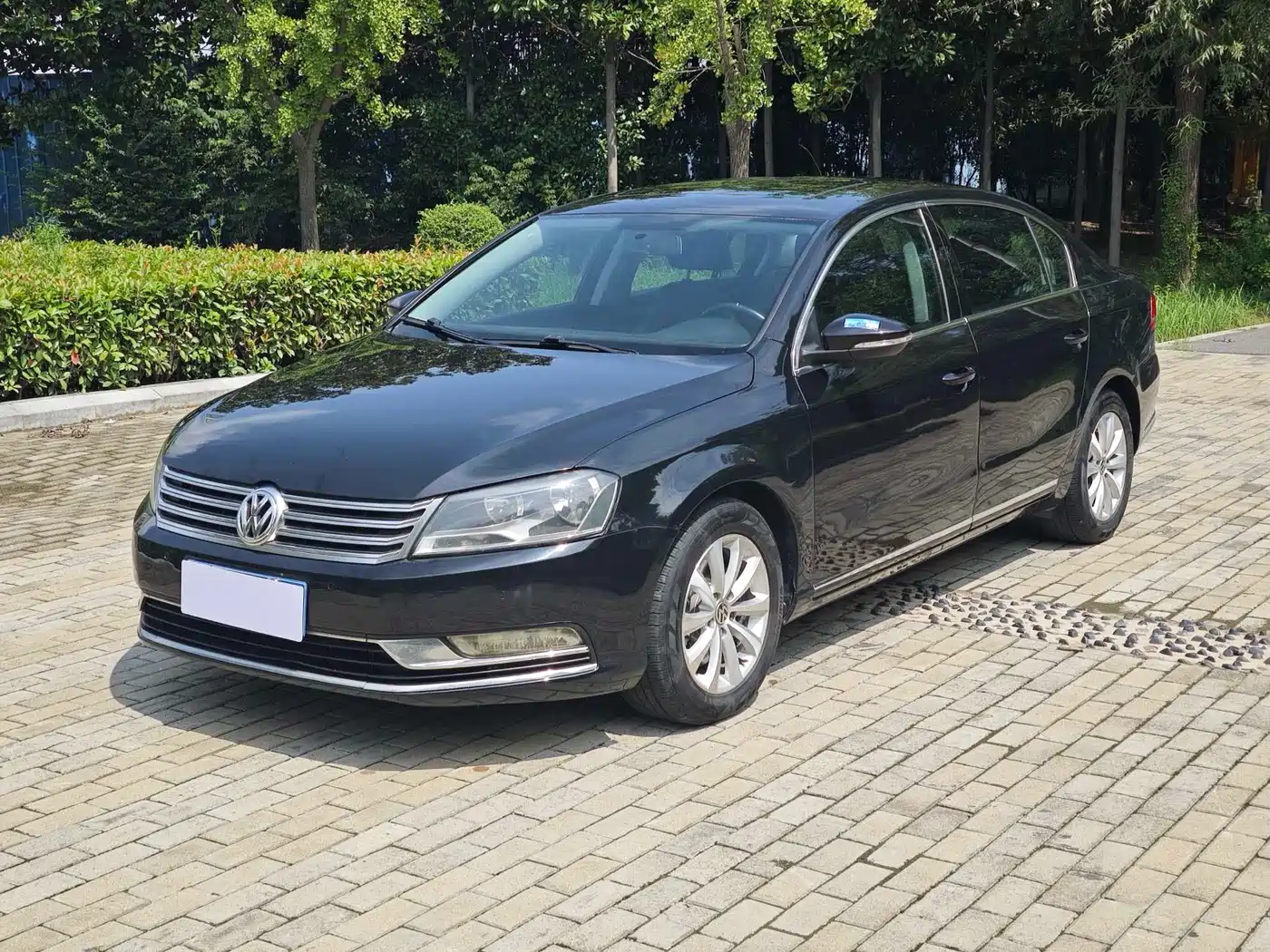 Фото 2 - Volkswagen Magotan