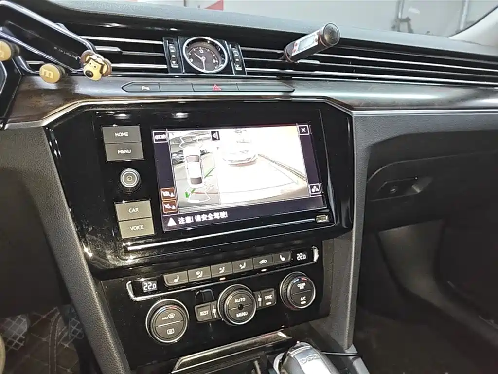 Volkswagen Magotan 2019 330TSI DSG Luxury Class China VI фото 13