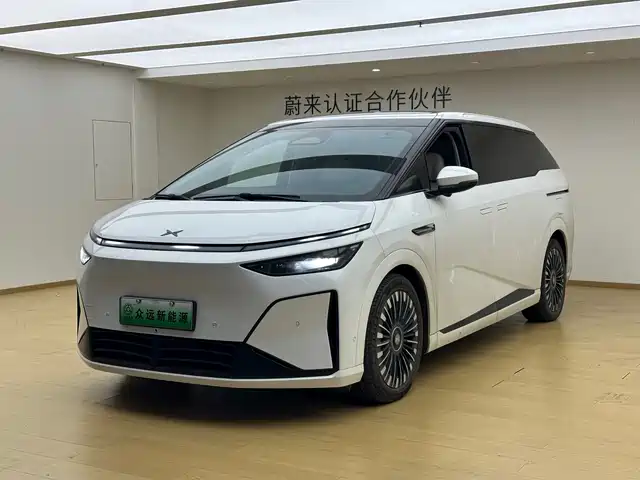 XPeng XPeng X9 2026 Model Extended Range Base Version
