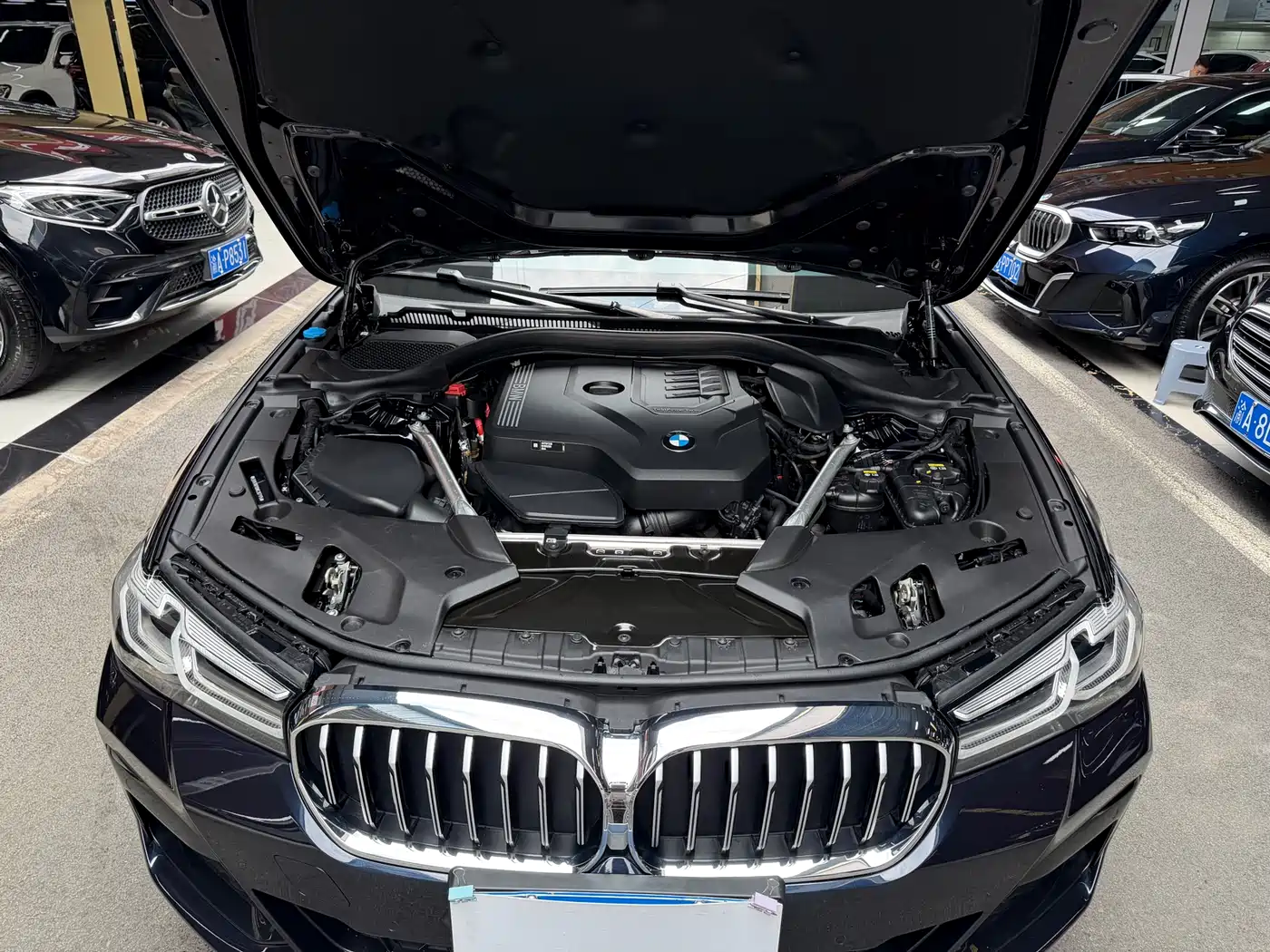 BMW 5 Series 2022 Model Second Facelift 530Li Leading M Sport Package фото 37