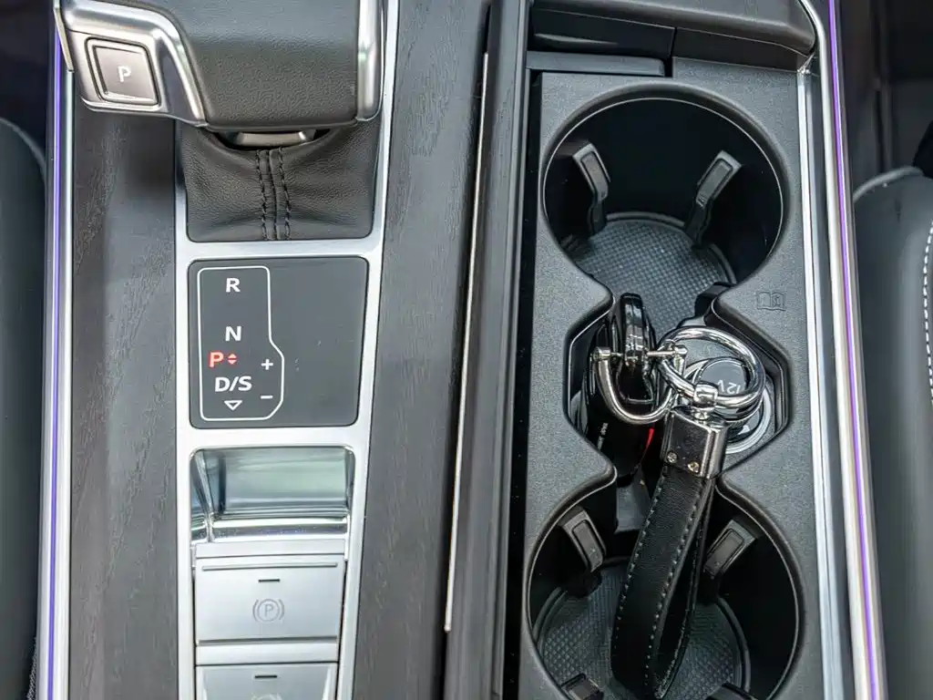 Audi A6L 2024 45 TFSI quattro Premium Elegance фото 17