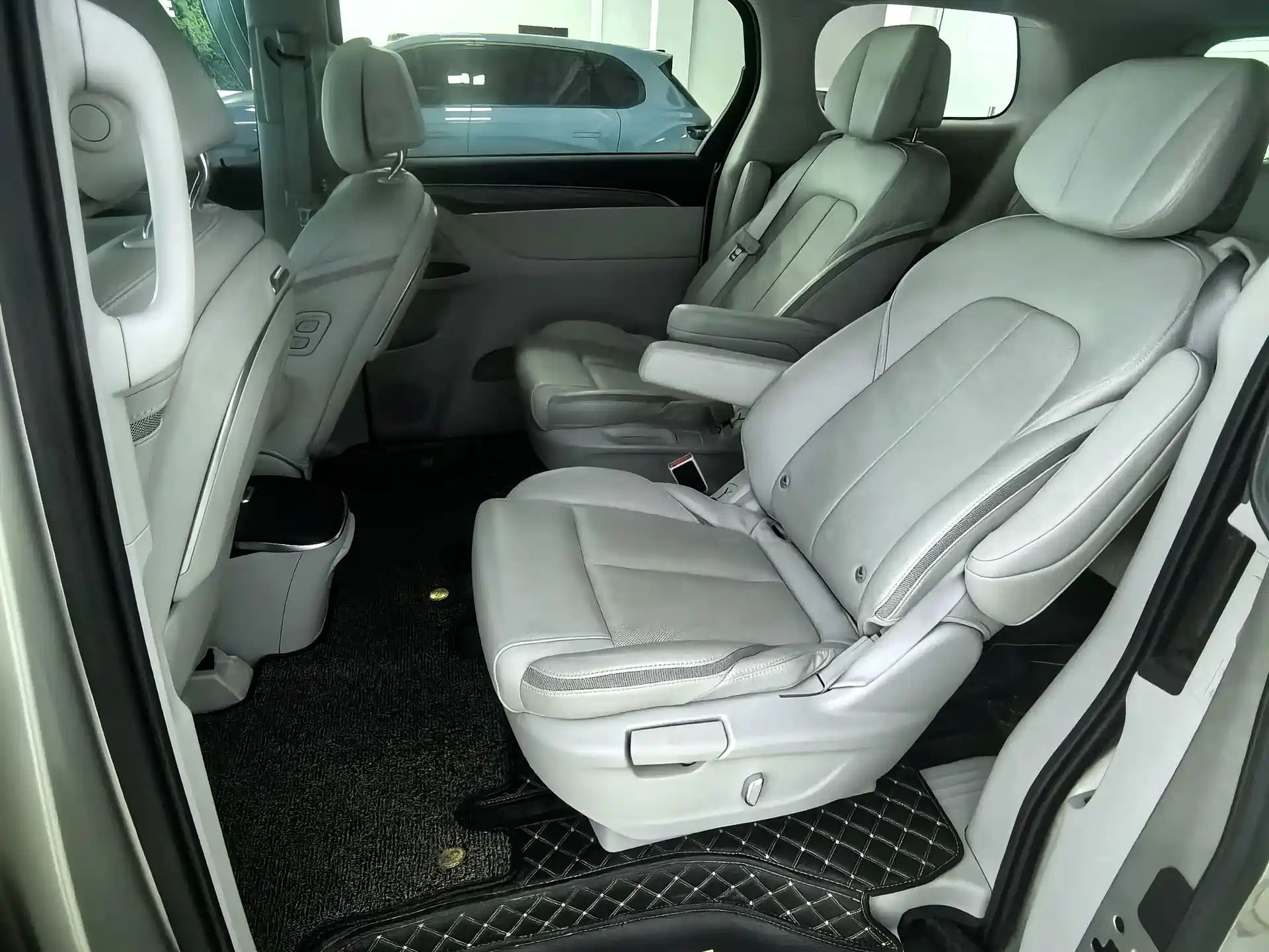 Фото 5 - Buick GL8