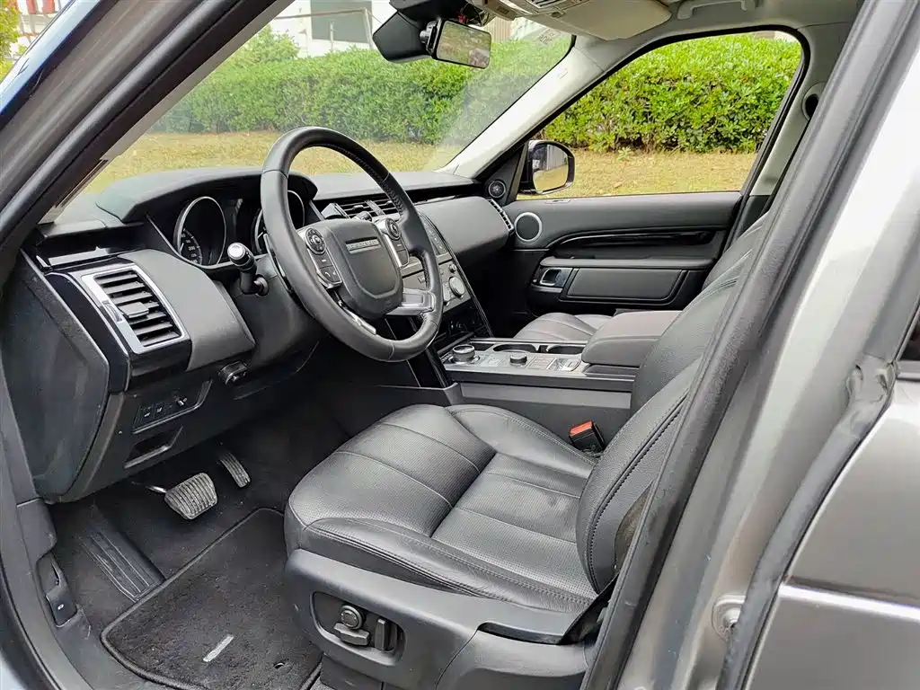 Land Rover Discovery 2017 3.0 SC V6 S фото 7