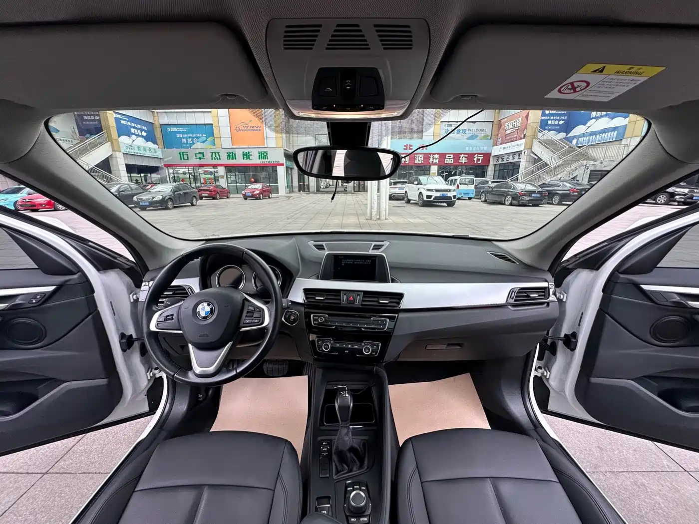BMW X1 2018 sDrive18Li Fashion Model фото 23