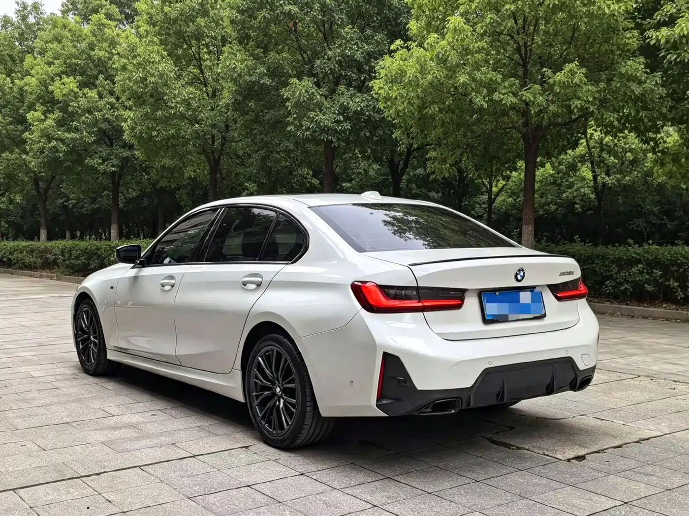 BMW 3 Series 2024 325Li M Sport Shadowline Package фото 7