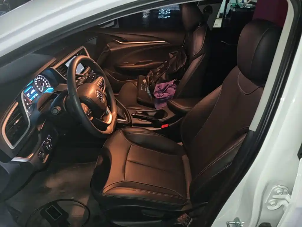 Photo 15 - Buick Excelle