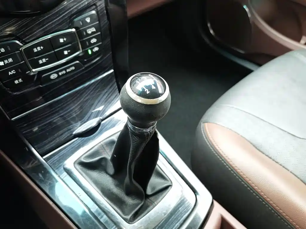 BYD Surui 2016 1.5L Manual Elite фото 13