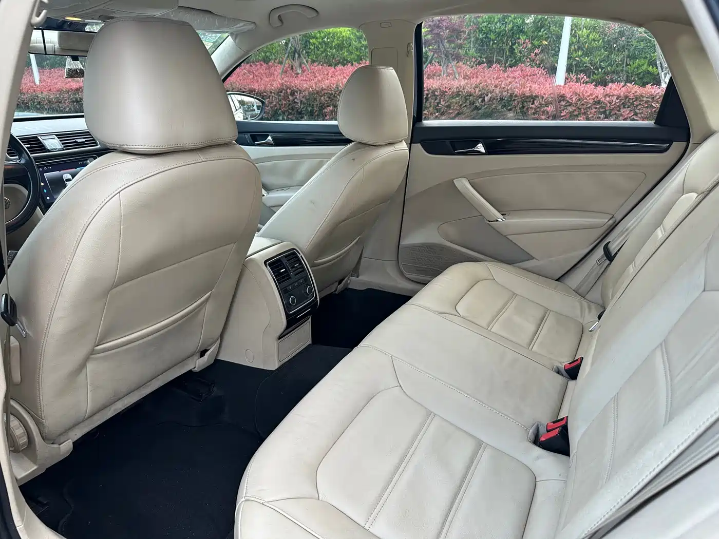 Volkswagen Passat 2013 1.8TSI DSG Zunrong фото 10