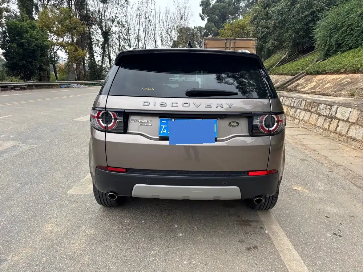 Land Rover Discovery Sport 2017 2.0T HSE фото 5