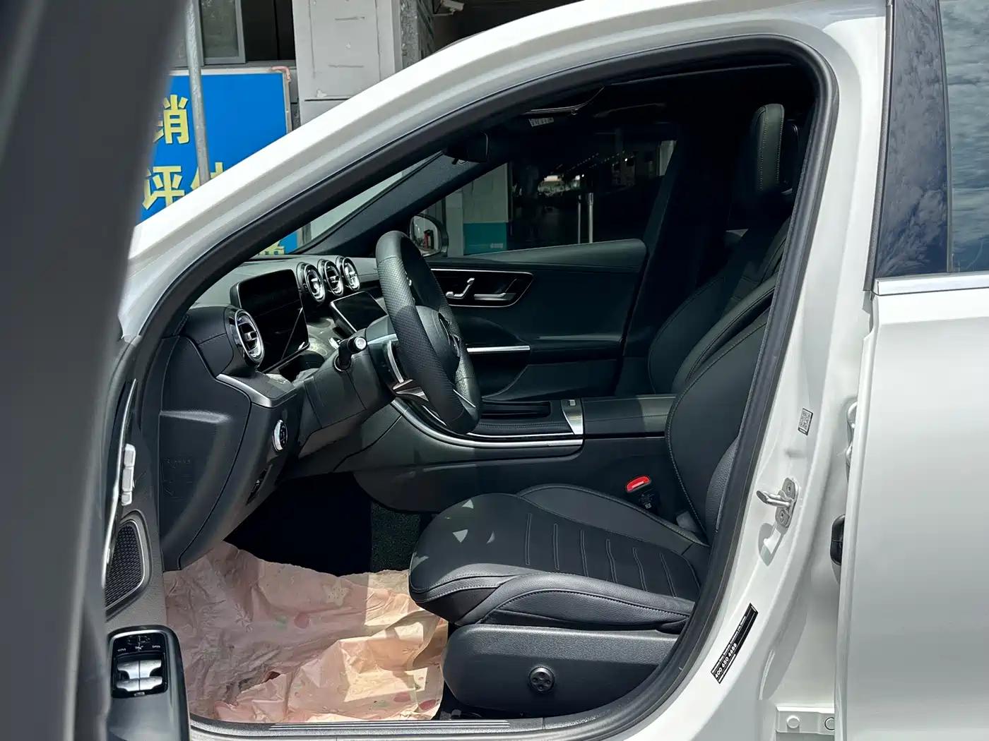 Mercedes-Benz C-Class 2024 Facelift III C 260 L Sport фото 3
