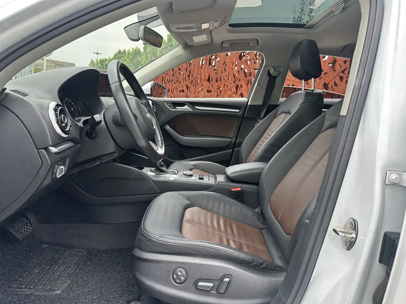 Audi A3 2016 Limousine 40 TFSI Style фото 8