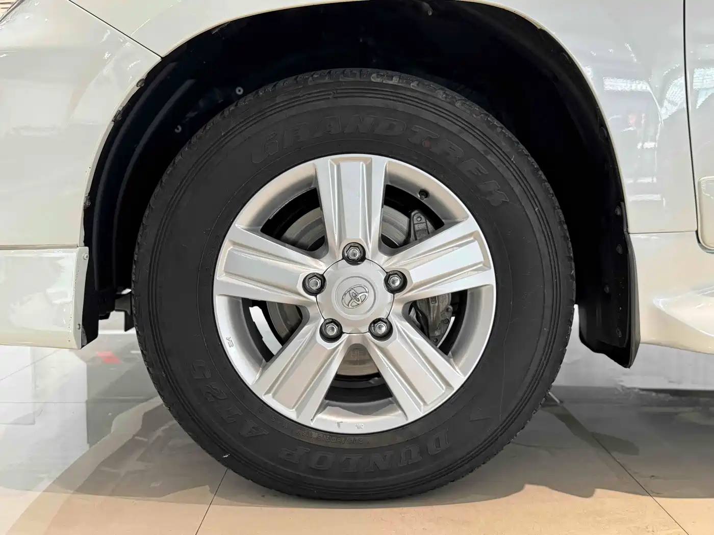 Toyota Land Cruiser (Import) 2017 2015 4.6L V8 Middle East Limited Edition
