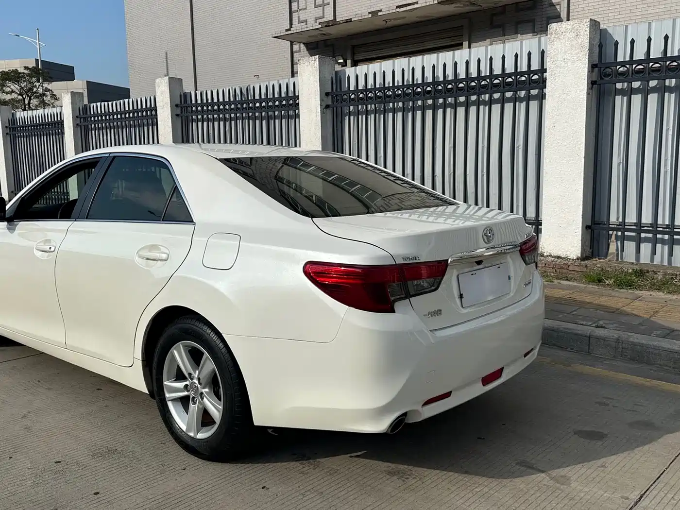 Toyota Reiz 2013 2.5S Elite Edition фото 6