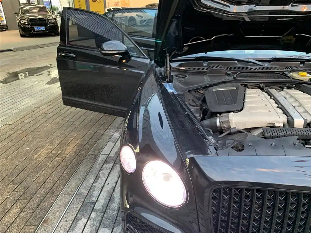 Bentley Flying Spur 2012 6.0T Limited Edition фото 18