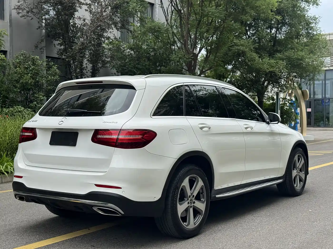 Mercedes-Benz GLC 2017 GLC 300 4MATIC Dynamic фото 11