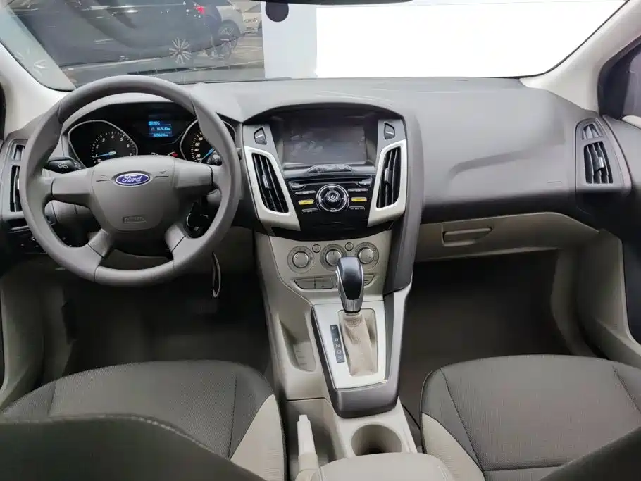 Ford Focus 2014 2012 Sedan 1.6L Automatic Comfort