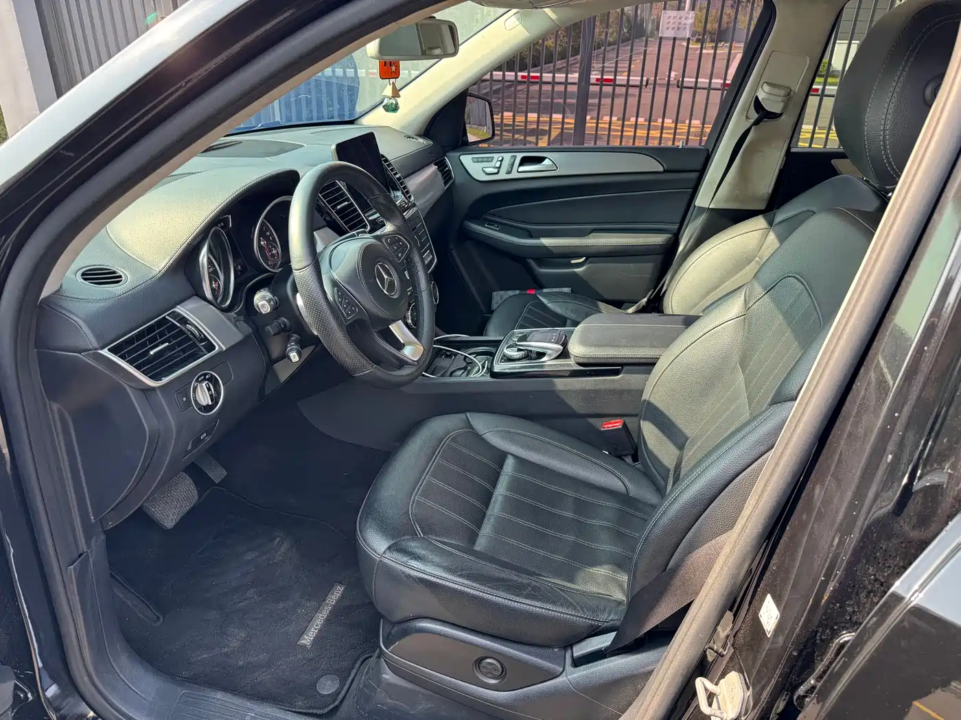 Mercedes-Benz GLS 2016 GLS 400 4MATIC Dynamic фото 7