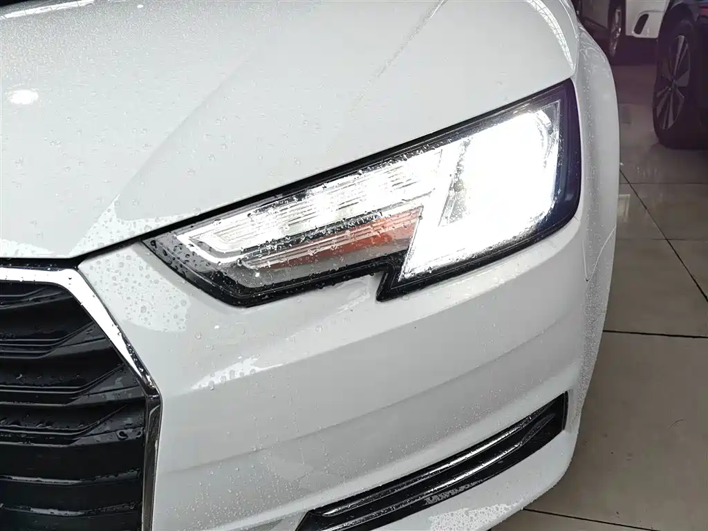 Audi A4L 2018 30th Anniversary 30 TFSI Progressive фото 24